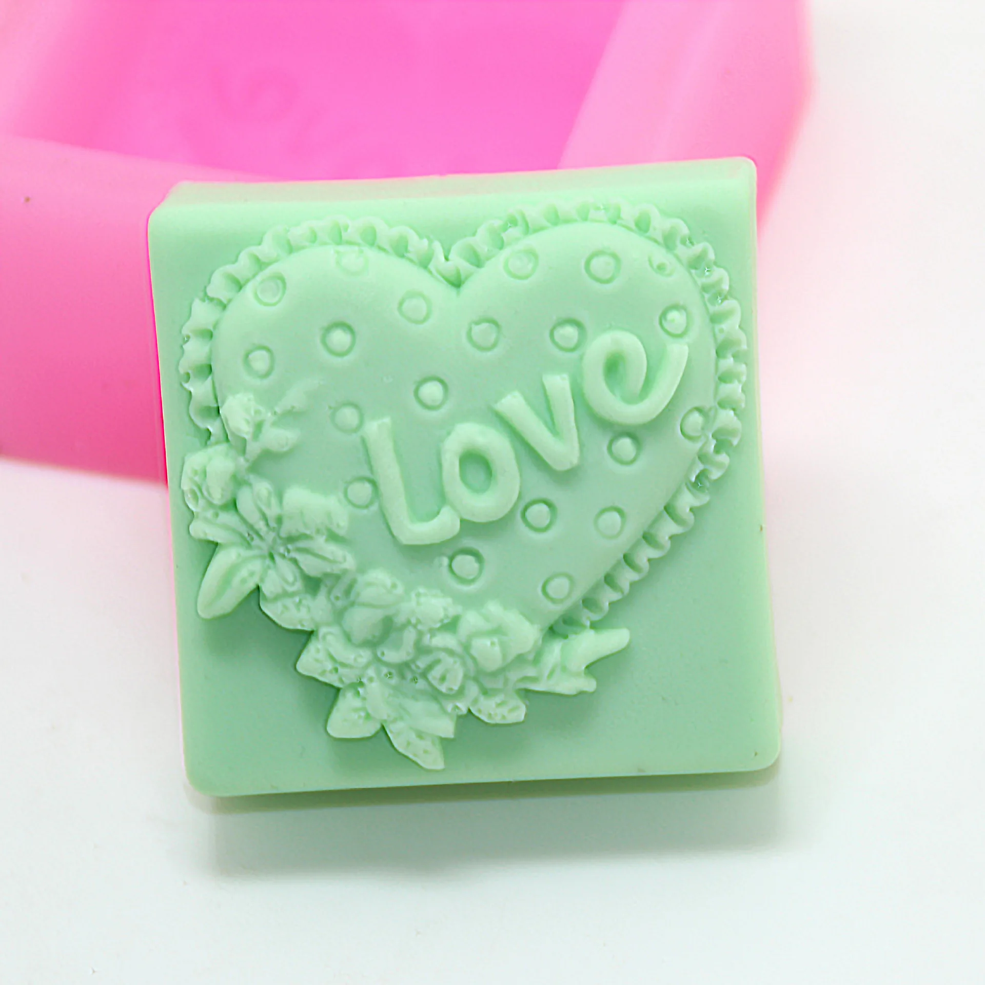 

Creative marriage ceremony handmade soap soft silica mould Resin craft love soap heart pattern silicone mold