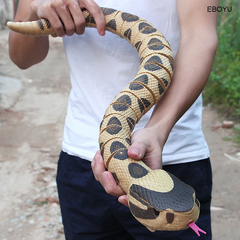 EBOYU RC Rattlesnake 77cm Long Remote Control RC Snake Realistic Rattlesnake Toy for Kids Birthday Party Gift Play 6
