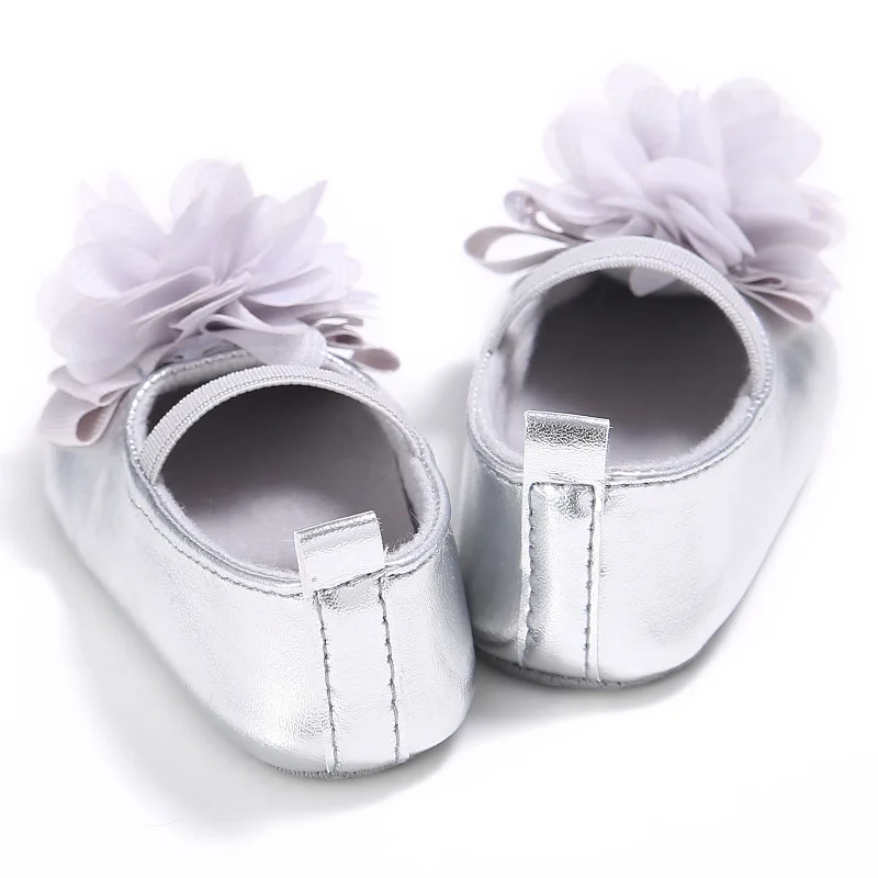 Одежда для новорожденных и маленьких девочек; кожаная обувь с мягкой подошвой и кружевным цветком; кроссовки; 1 пара