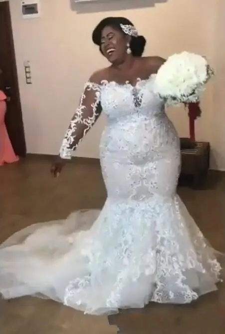 

Amazing African Mermaid Wedding Dresses Sweep Train Lace Appliques Long Sleeves Plus Size Bridal Gowns