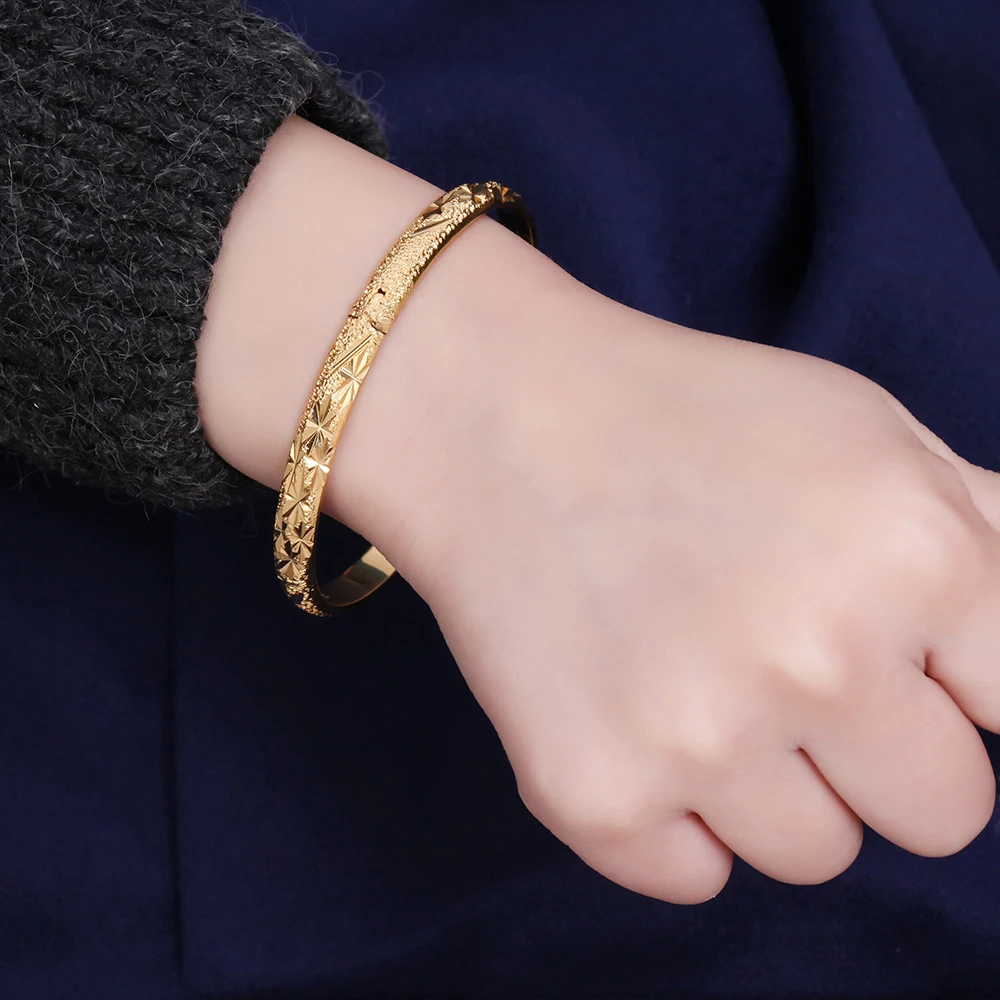 Ethlyn 2pcs/lot  Chinese Yellow Gold Color Openable Bracelets Bangles Girls Small Size birthday New Year Gifts  B153 2