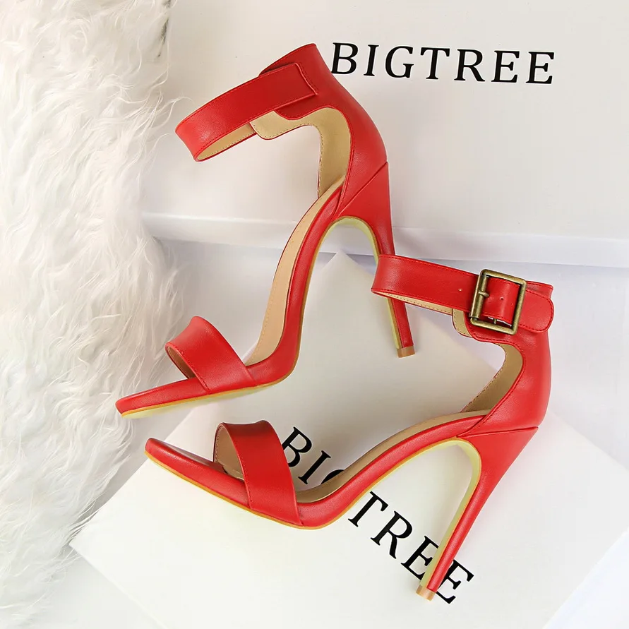 2019 summer new women's sandals stiletto super high heels sexy waterproof platform with a belt buckle sandals