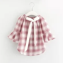 В году, новая весенняя модная одежда для маленьких девочек в стиле ретро широкая клетчатая блузка со расклешенными рукавами рубашка с оборками Топы Для детей от 2 до 7 лет