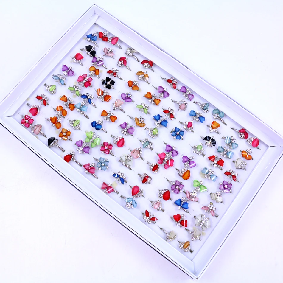 

Factory Cute Mixed Designs Adjustable Sizes Resin Covered Fashion Imitation Rhodium Plating Finger Ring 100pcs/box Packing