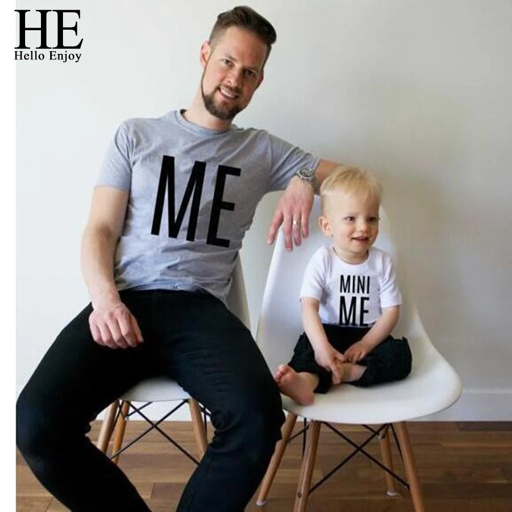 HE Hello Enjoy/Одежда для Отца и Сына Топ, футболка, летние одинаковые комплекты для семьи с буквенным принтом Футболки для мальчиков семейная Пижама черного цвета