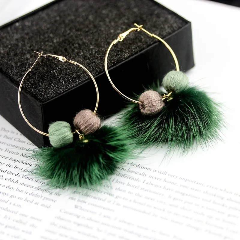 

2018 Fashion Green Mink Ball Earring For Women Winter Fur Ball Pompom Earrings wedding Party Earring gift Jewelry