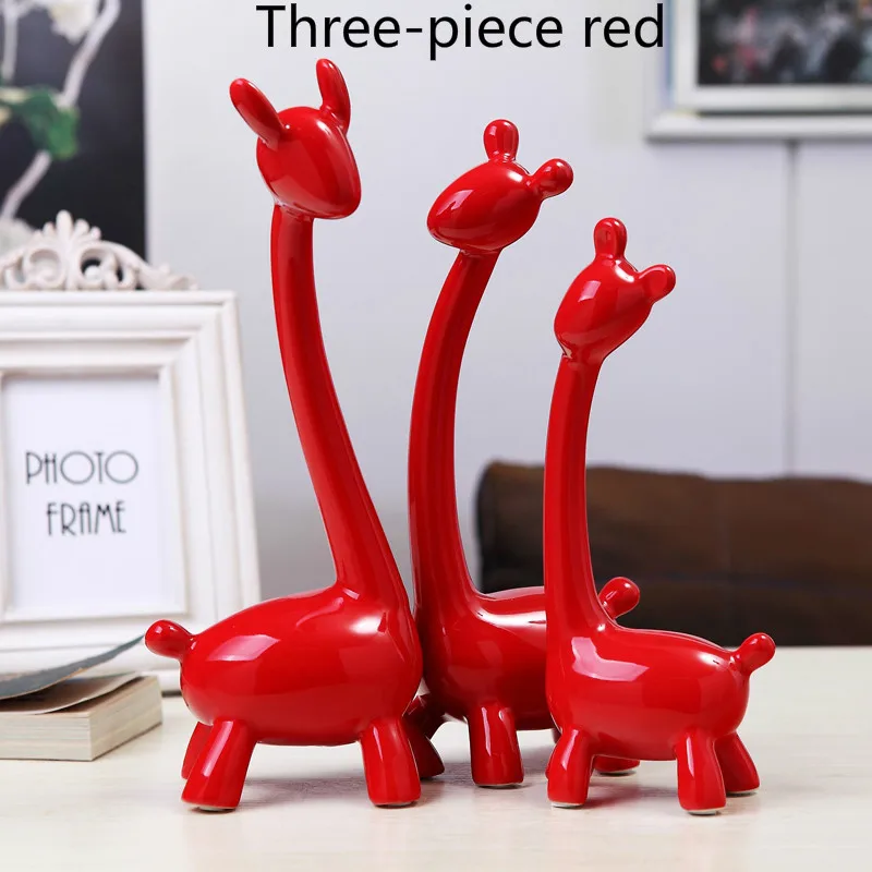 Простые современные керамические статуэтки, украшение для гостиной, украшение для дома, украшение для офиса, аксессуары для кофе, свадебный подарок G - Цвет: Three-piece red