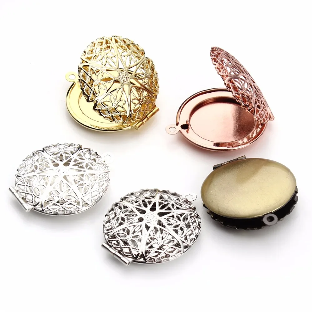 

5pcs/lot 5 Colors 18mm Round Hollow Vintage Aromatherapy Locket Pendants Diffuser Memory Photo Locket Pendant DIY Jewelry