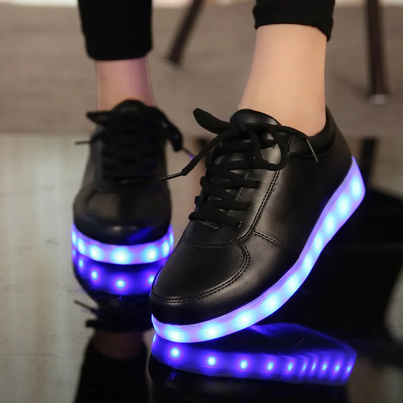 Европейские размеры 27-43, светящиеся кроссовки с зарядкой от USB для мальчиков и девочек на легкой подошве, светодиодные туфли, обувь для детей - Цвет: Черный