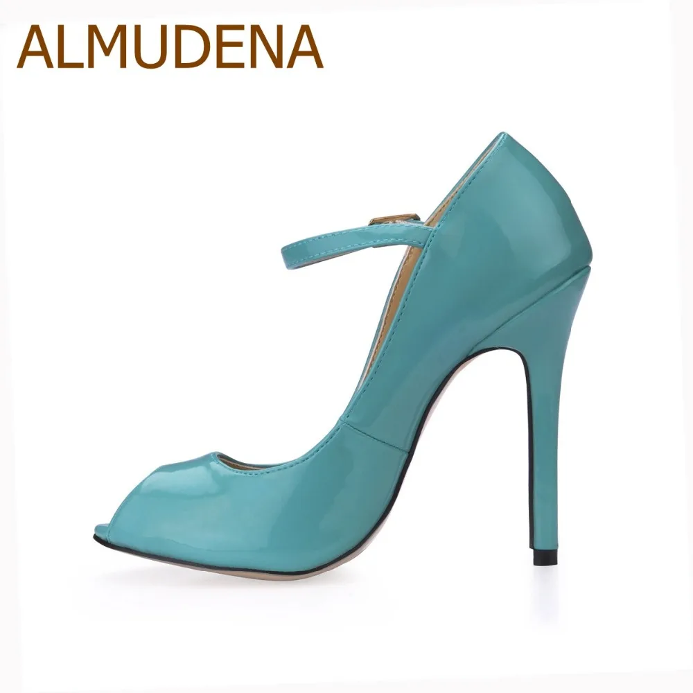 turquoise pumps