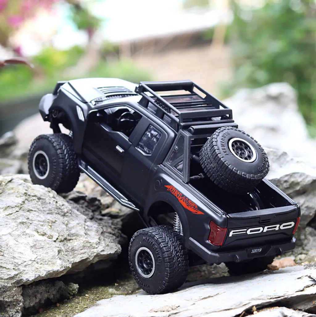Пикап FORD F150 Raptor 1:32 литая музыкальная мигающая машинка игрушка подарки для детей