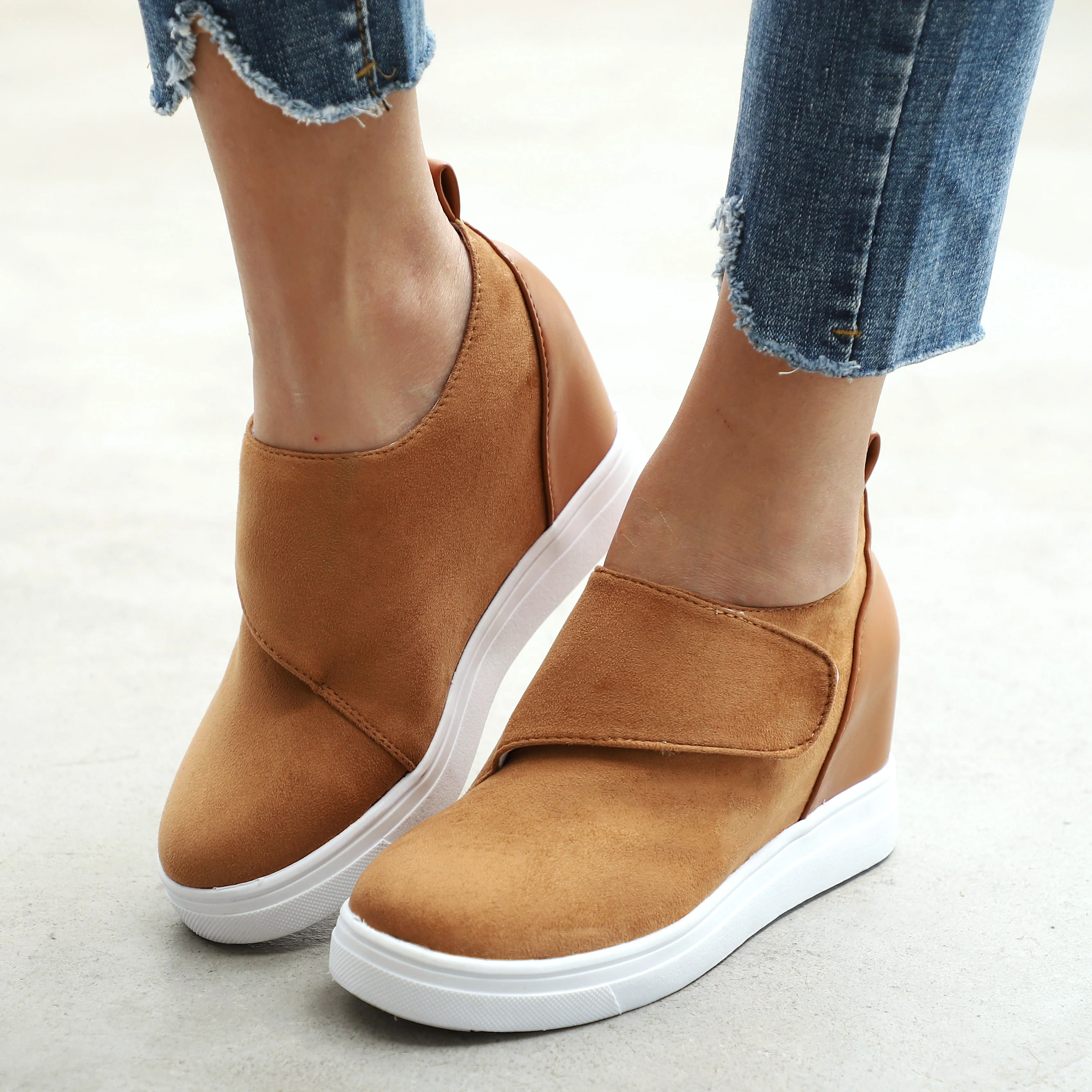 new stylish casual shoes