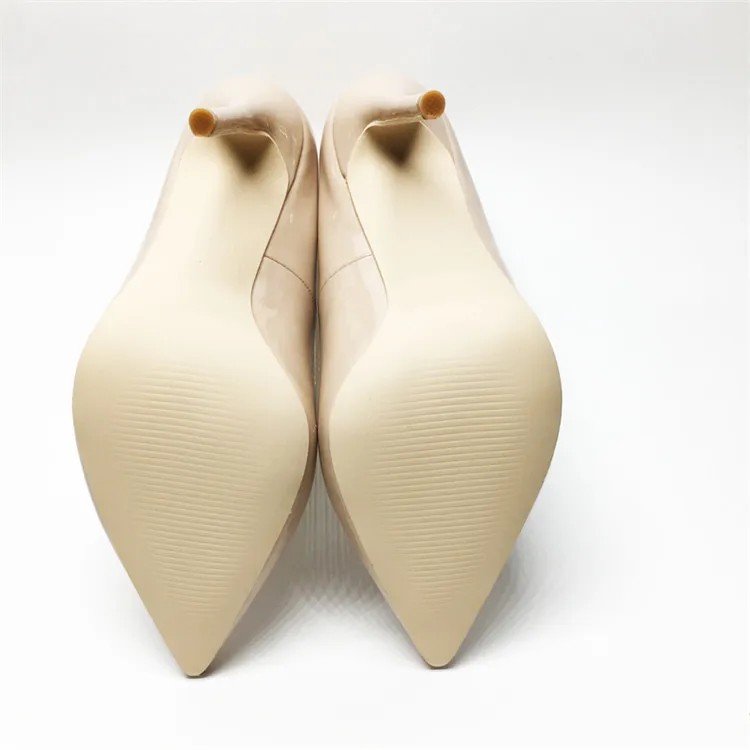 Пикантные женские лакированные туфли-лодочки на высоком тонком каблуке; вечерние туфли