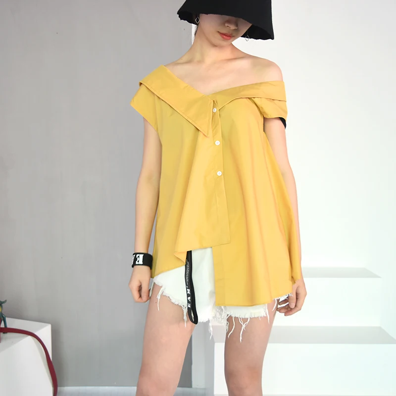 [EAM] 2019 New Spring Solid Color V-collar Black Khaki Irregular Loose Shirt Women Fashion Tide J49501