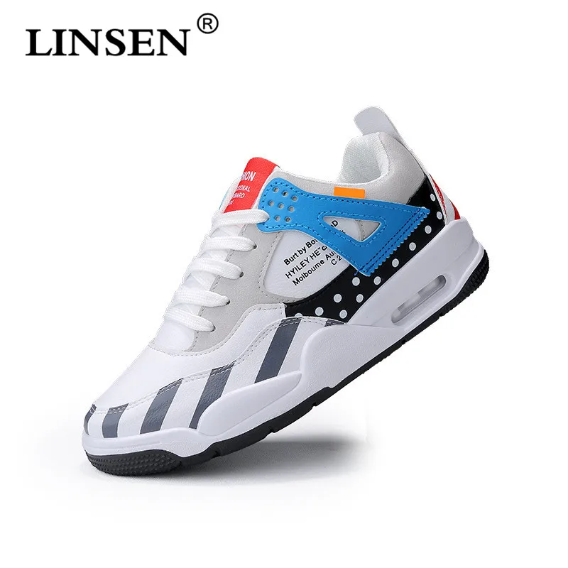 

Hot sale 2019 fashion Slip on Men Casual Shoes Summer New Breathable Non-slip Comfortable Soft Flat Driving Shoes size 39-44