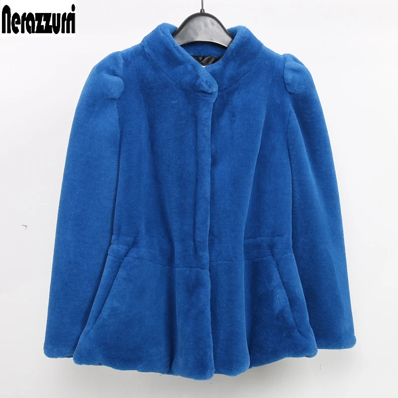 Зимнее женское пальто из искусственного меха Nerazzurri, короткая пушистая Меховая куртка из искусственного меха с пышными рукавами, элегантный тонкий топ из кроличьего меха
