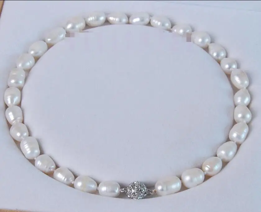 

Free Shipping >>>>>9-10MM white Freshwater cultured pearl necklace 18