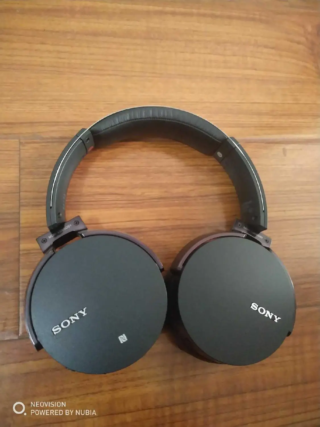 Б/у беспроводные наушники SONY MDR-XB950B1 Extra Bass с управлением через приложение