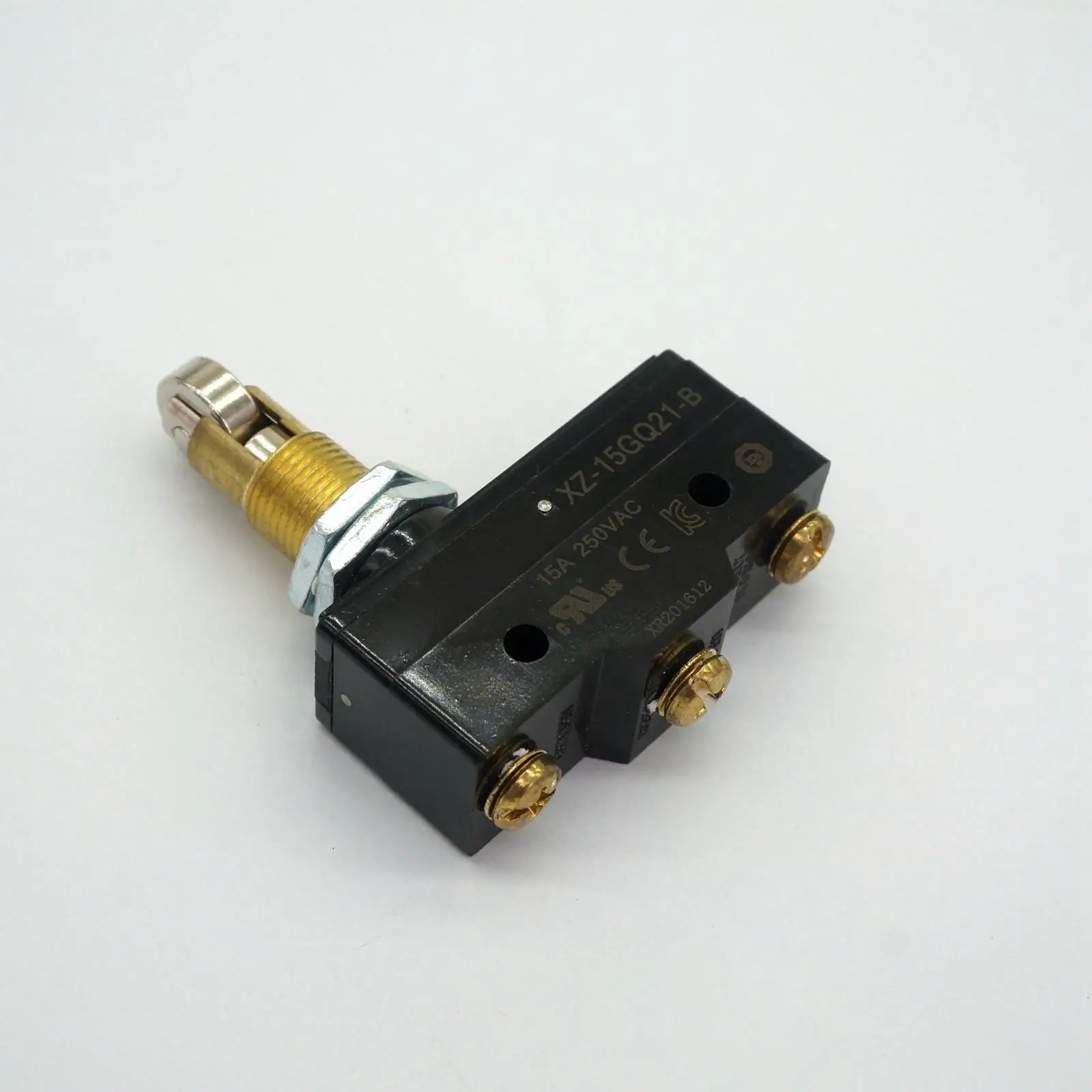 XZ 15GQ21 B 15A 125VAC 3 Pin SPDT Micro Switch Panel Mount Cross Roller