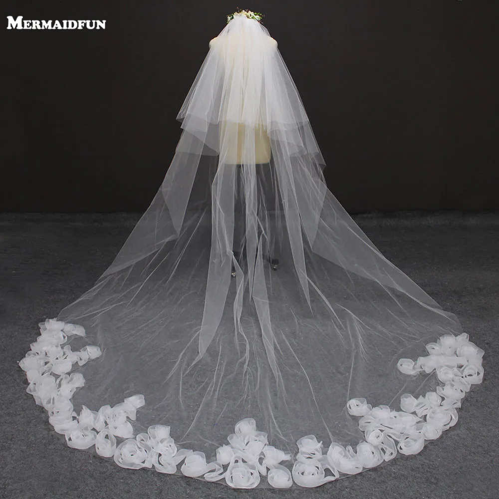 

2019 Beautiful Ruffles Flower Edge Wedding Veil with Blusher 2 Layers Cover Face White Ivory Bridal Veil with Comb