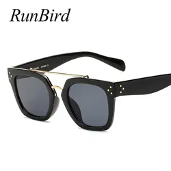 Runbird Новинка 2017 года солнцезащитные очки Для женщин Роскошные Брендовая Дизайнерская обувь Винтаж Солнцезащитные очки женские заклепки