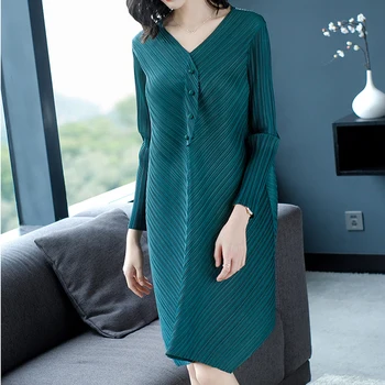 

Changpleat 2018 New autumn Fold women dress Miyak Pleated Solid loose Long Sleeve V-neck Female Above-Knee Dresses Fashion Tide