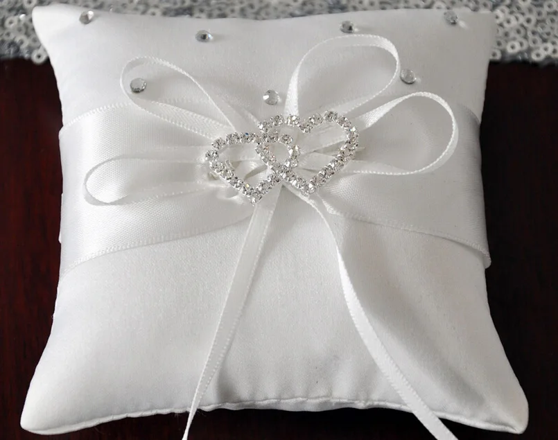 LIMITED 20*20cm White Double Heart Rhinestones Buckle Lace Wedding Ceremony Satin Ring Bearer Pillow