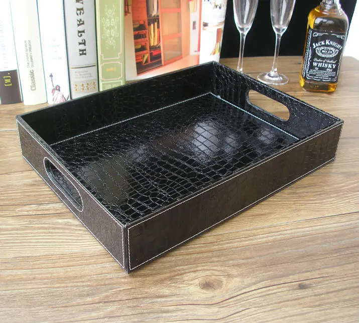 Прямоугольные черные подносы для сервировки из кожи croco 40x30 см столовых приборов