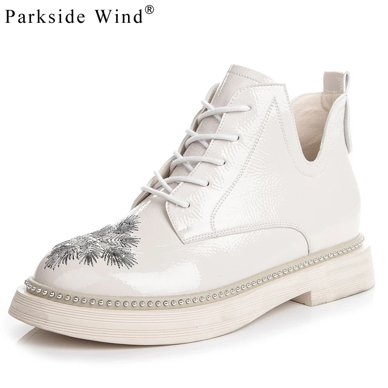 

Parkside Wind Patent Leather Women Boots Bordered Round Toe Lace-up Ankle Boot Print Embroider Motorcycle Ladies Boots XWA2426-5