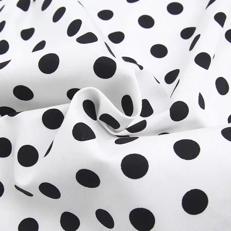 6998336298_2131448235