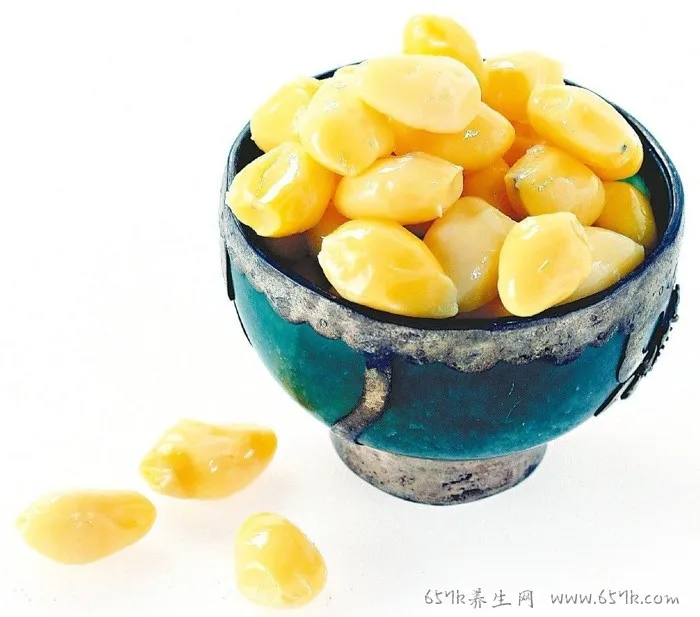不只帮助记忆力 研究证实:银杏果能抗菌保护皮肤