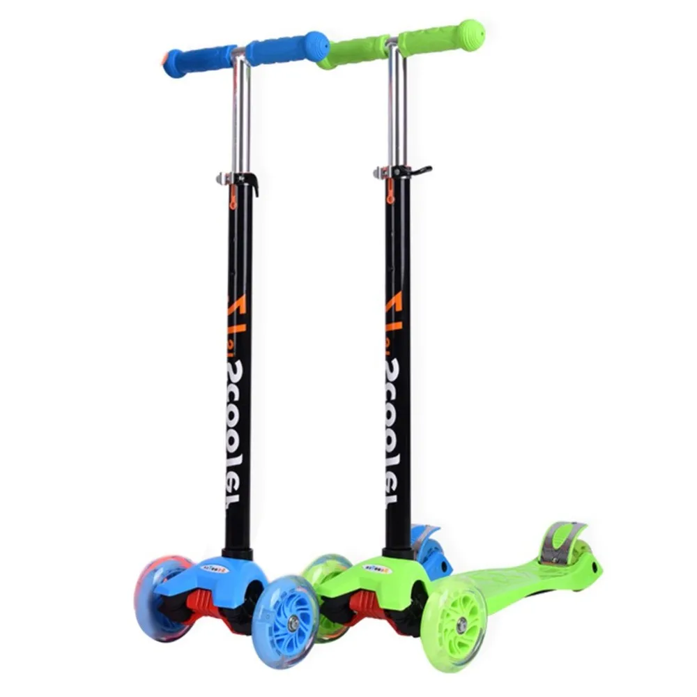 Portable Adjusting Lifting Lock Dual Rear Wheels Foldable Scooter For Children With Flashing