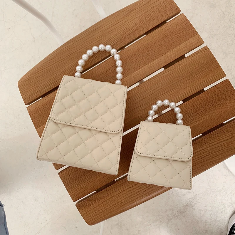 3 (24)