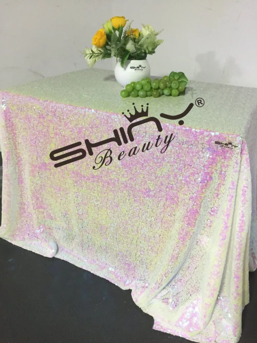 

ShinyBeauty Rectangle Changed White Sequin Tablecloth Vintage Wedding tablecloth-a