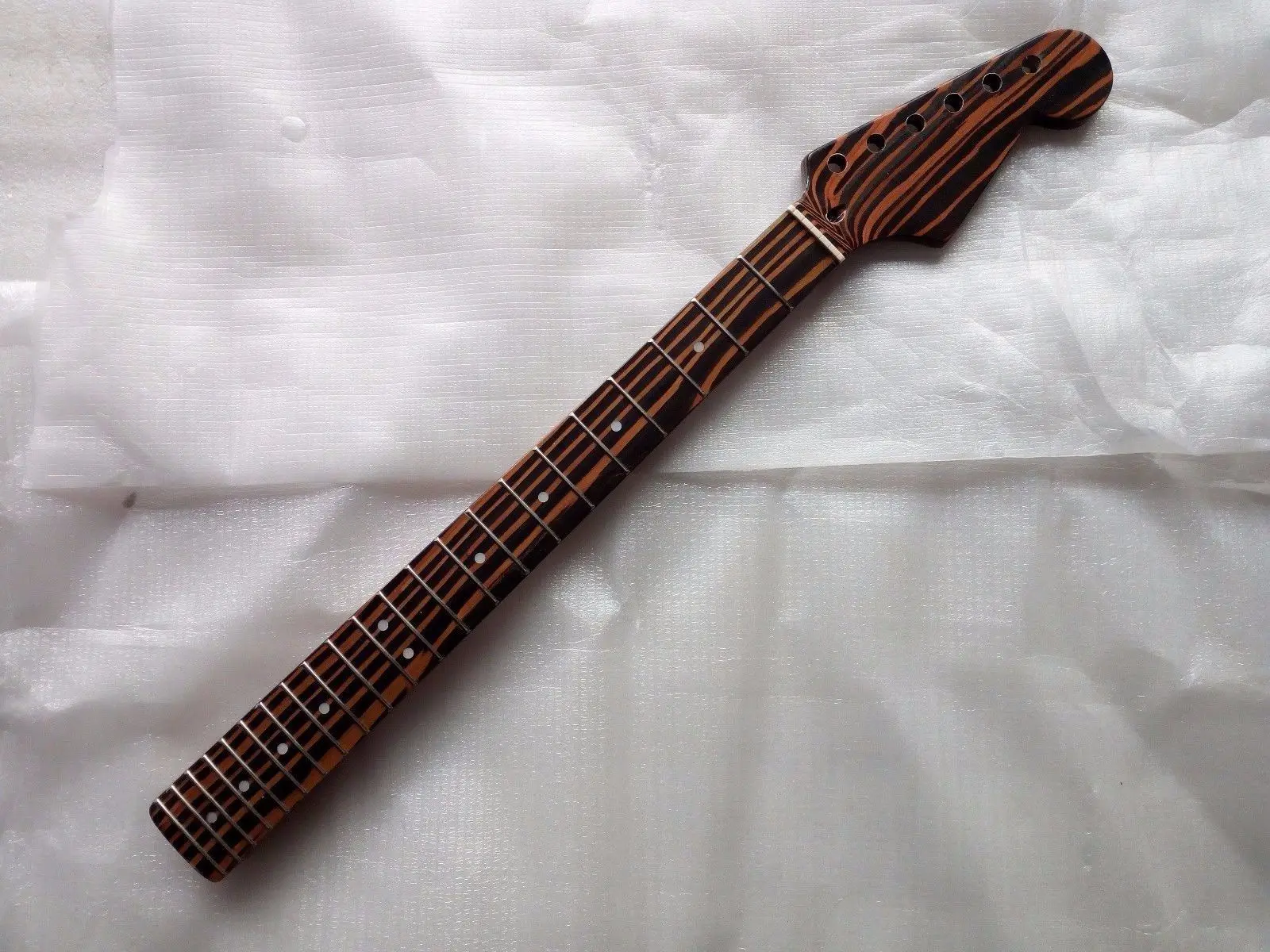 

zebra wood 22 Fret Guitar Neck For ST Stratocaster Repair parts