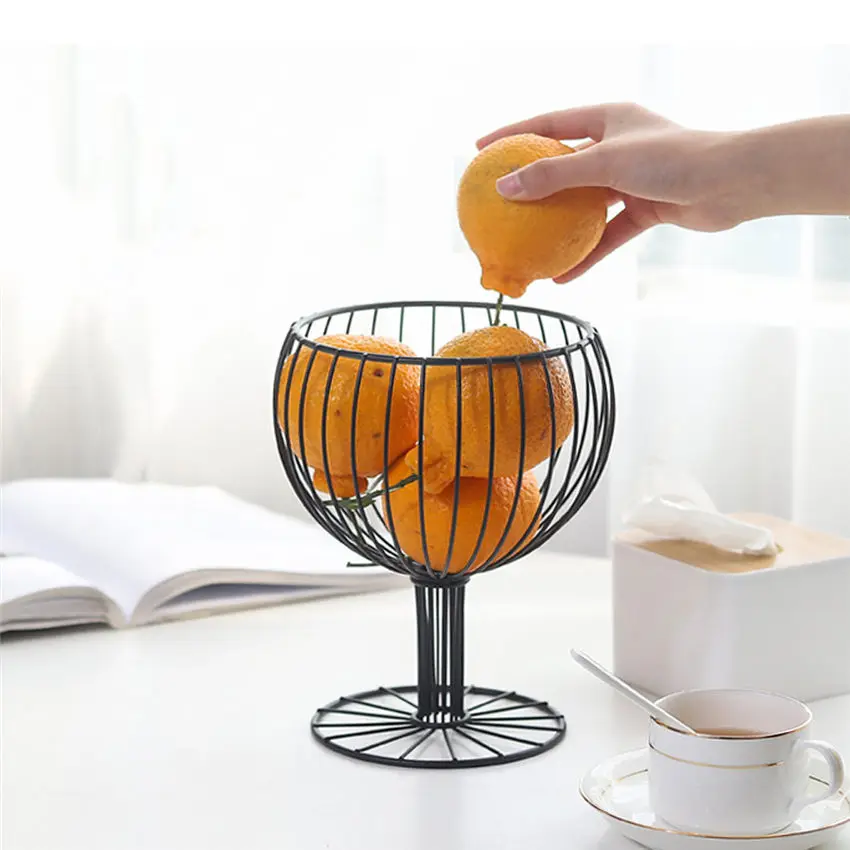 

Hollow Minimalist Fruit Basket Living Room Creative Wine Glass Drain Basket Home Decor Iron Snacks Fruit Bowl Storage Baskets