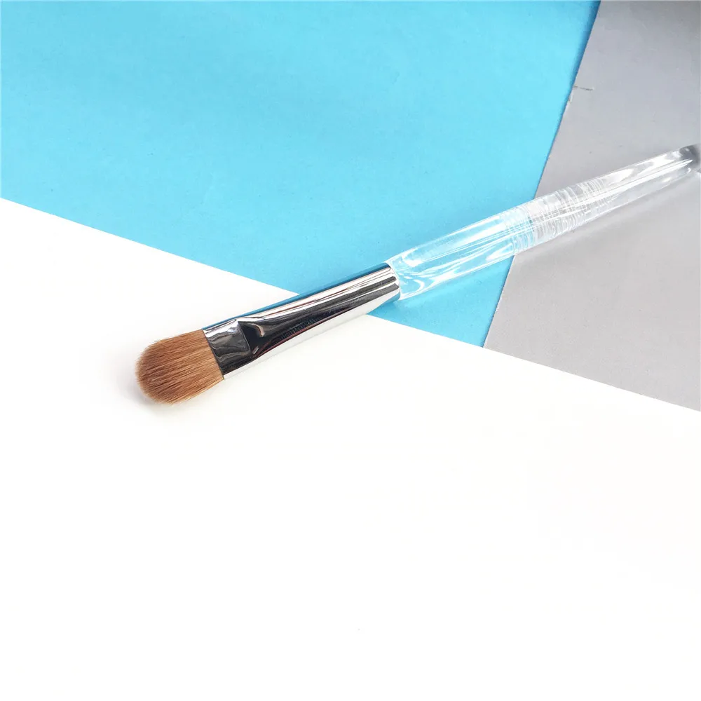 Trish McEvoy Brush 40 Medium Laydown Brush _ 2