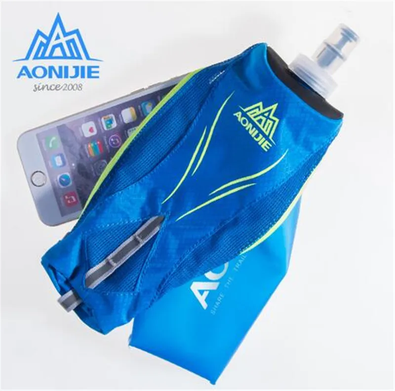 AONIJIE Waterpoof Hand-held Kettle Pack Marathon Outdoor Sport Running Phone Bag For 5.5 inch Phone 500mL Soft Water Flask AONIJIE Waterpoof Hand-held Kettle Pack Marathon Outdoor Sport Running Phone Bag For 5.5 inch Phone 500mL Soft Water Flask