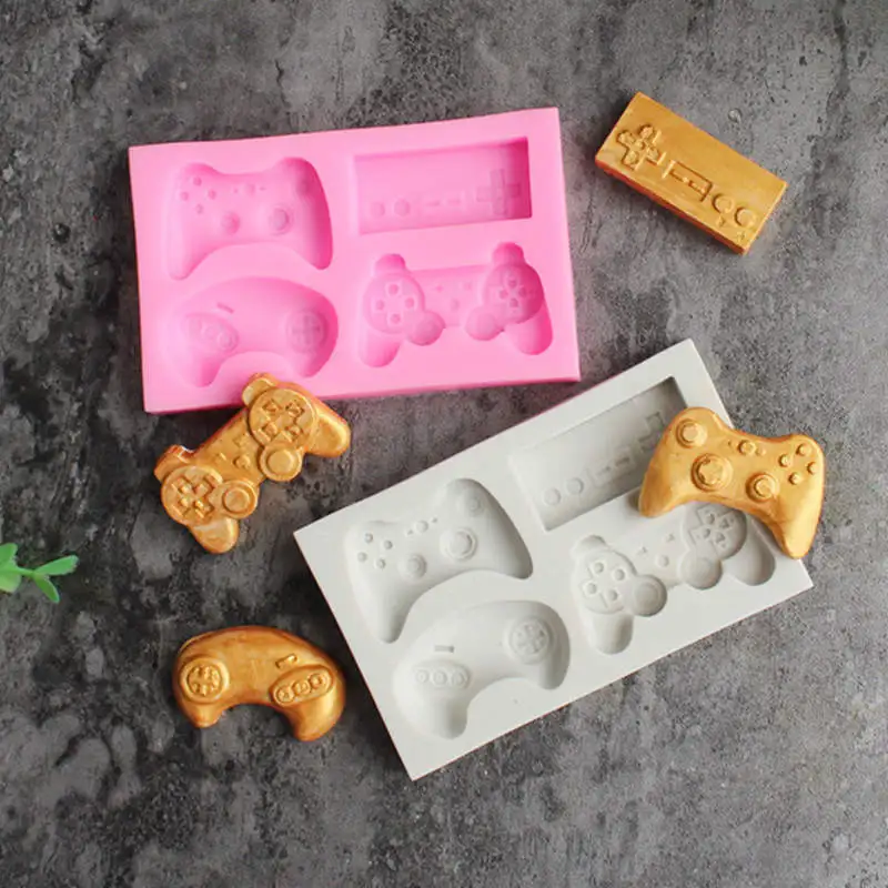 

1pc Silicone Dessert Mold Gamers Boy Gift Game Controller Shape Fondant Mould Cake Decoration Sugar Cutter Baking Tools
