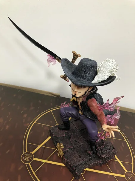 

2019 One Piece Chorakol Mihawk Sword Combat Cute Ver. PVC Action Figure OP Eagle Eye Luffy Fighter Collectible Model 17cm