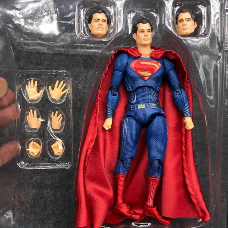 16cm DC Superman MAFEX 057 Justice League Super Man Action Figure