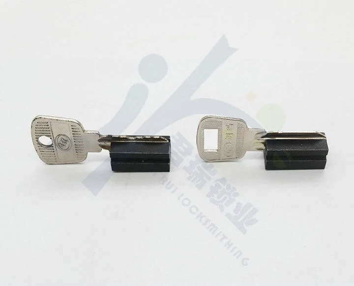 Зажим YUEMA Key Blank Clamp для горизонтальных режущих машин WENXING и JINGJI|Слесарные