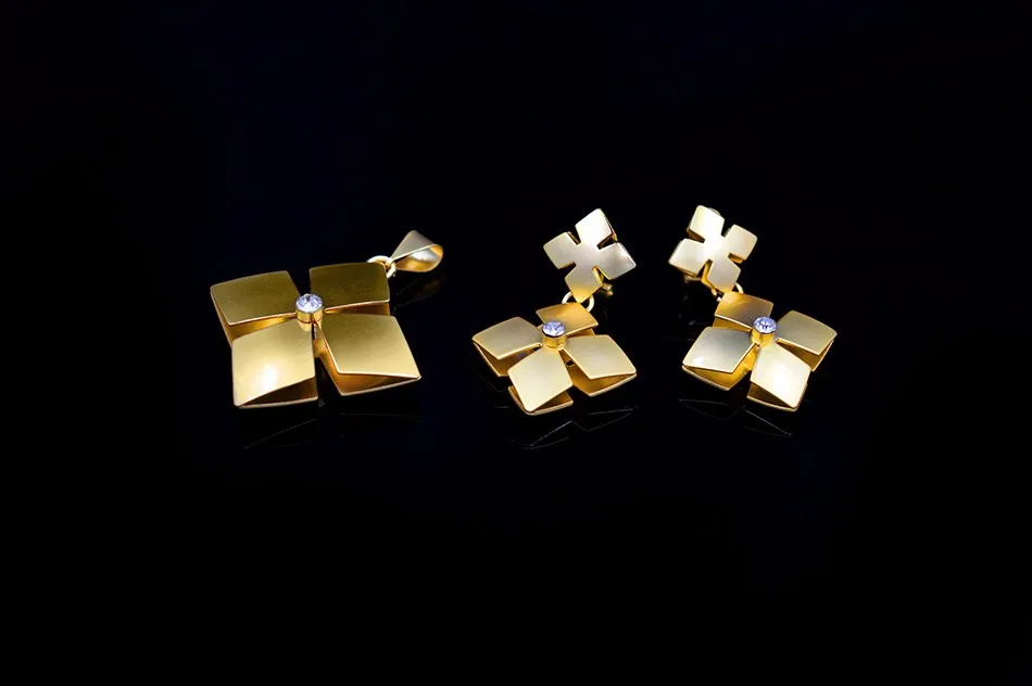 Jewelry sets (4)
