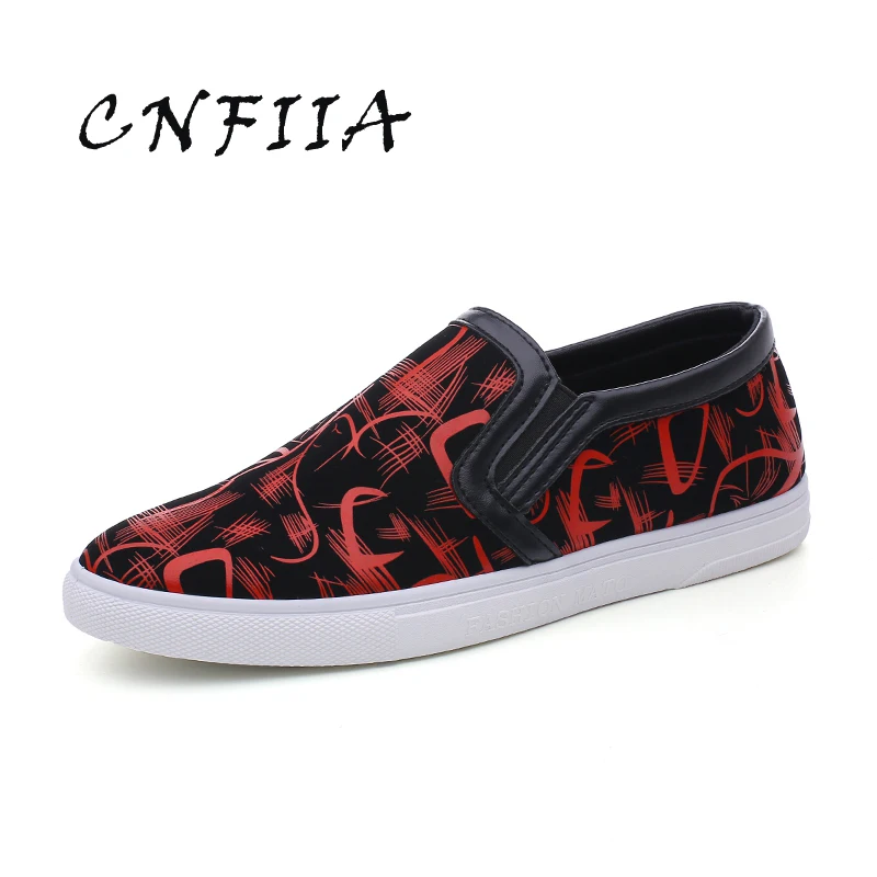 CNFIIA الرجال الأحذية قماش أحذية الرجال الانزلاق على الأحمر الأزرق تزلج أحذية الانزلاق على مصمم الأحذية 2018 الخريف جديد المشي أحذية رياضية