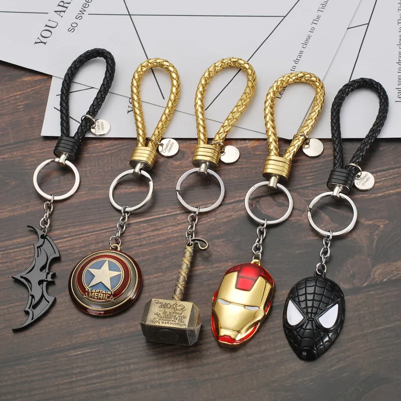 

Avengers United States Captain Iron Man Raytheon Hammer Spider-Man Car Keychain Men and Women Bags Hanging Beautiful Gifts