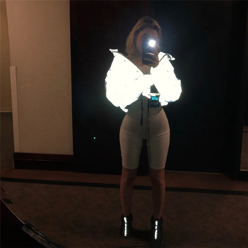 SEXEMARA Short Cropped Thick Reflective Jacket Women 2018 Fall Winter Windbreaker Streetwear Bomber Jackets and Coats C87-CA26 SEXEMARA Short Cropped Thick Reflective Jacket Women 2018 Fall Winter Windbreaker Streetwear Bomber Jackets and Coats C87-CA26