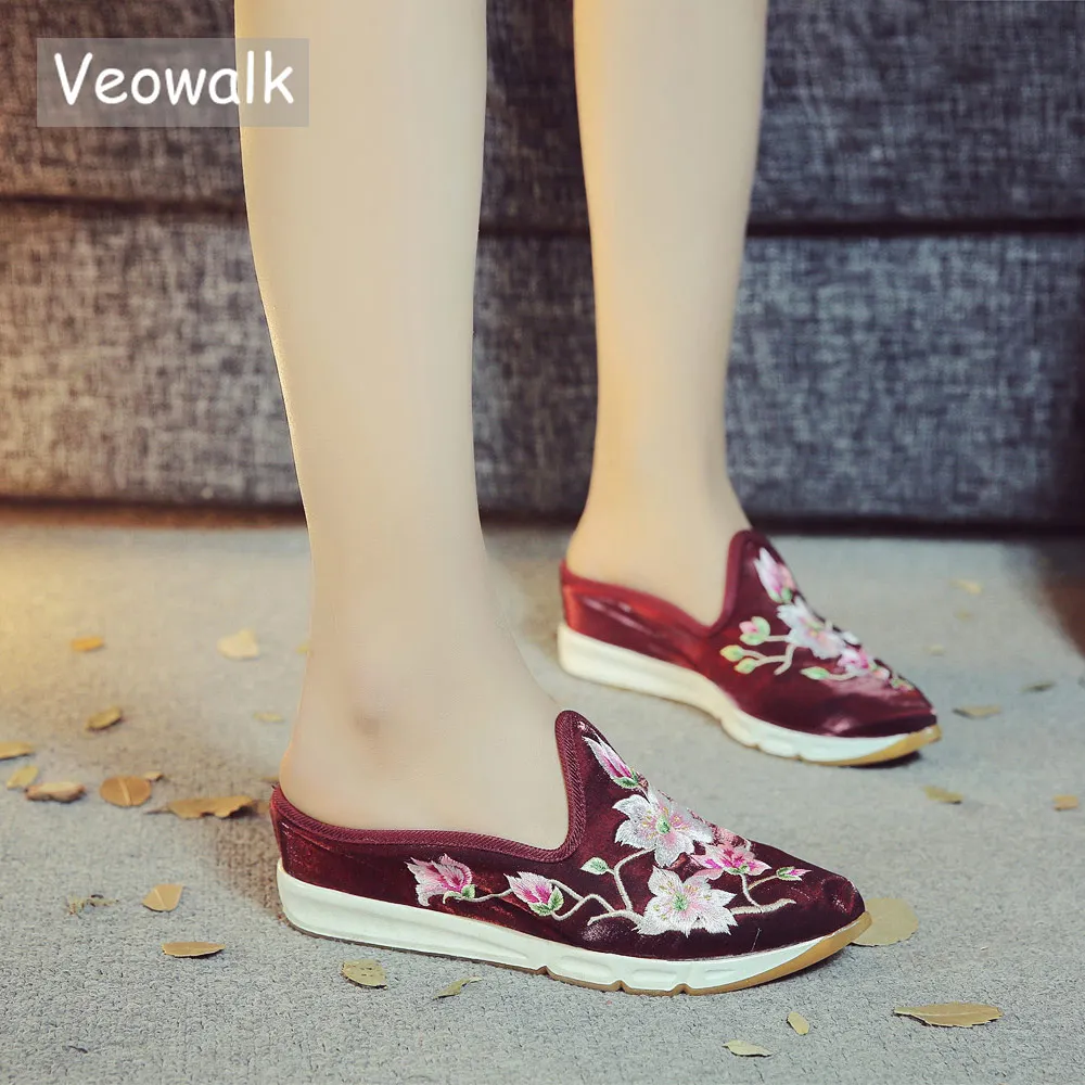 

Veowalk Pointed Toe Women Shiny Cotton Flat Platform Mules Slippers Chinese Embroidered Ladies Summer Close Toe Outside Shoes