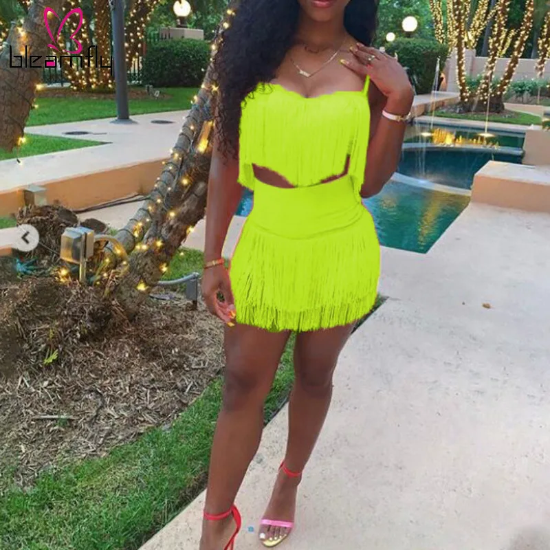 

Women Neon Green 2 Piece Set 2019 Tassel Spaghetti Strap Crop Top High Waist Shorts Two Piece Night Out Outfits Clubwears