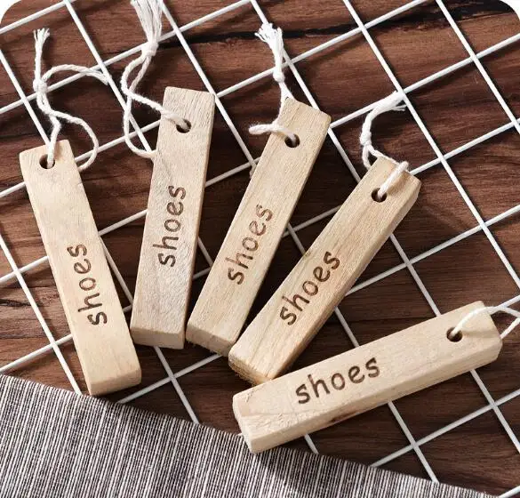 1PC Natural Camphor Wood Block Pest Moth Moistureproof Deodorization Aromatic Wood Remove Odor Mothproof Strip Carbon LF 198