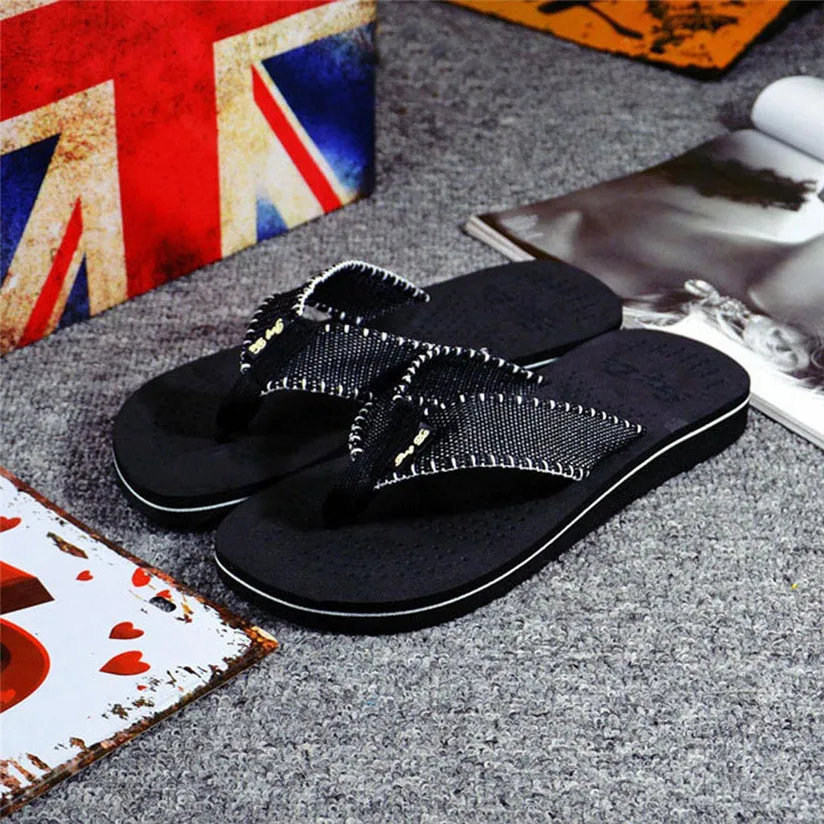 

2017 New Arrival Summer Cool Men Flip Flops British Style Boardered Beach Sandals Non-slide Male Slippers Zapatos Hombre D39J15